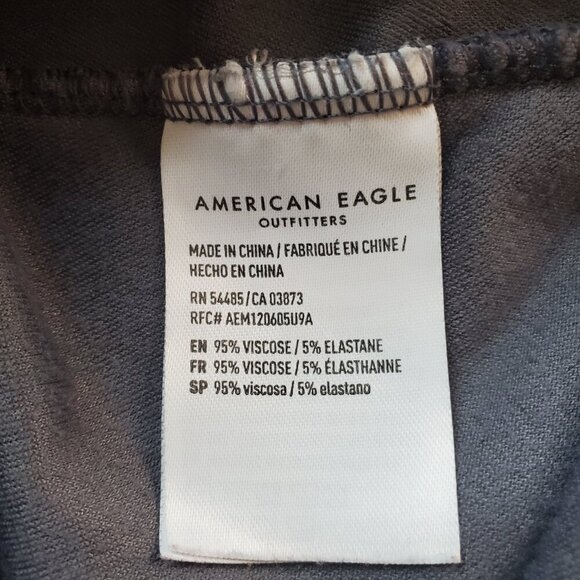 AMERICAN EAGLE SZ M  Gray Velour Sweatshirt Cozy Ever After Cropped Hoodie - Picture 9 of 9